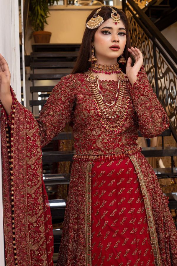 Laal Chunariya